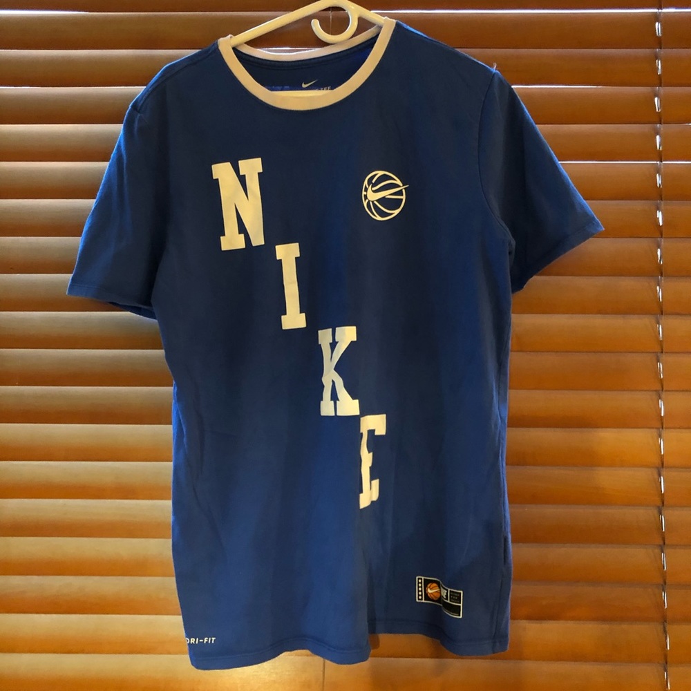 Nike Basketball dry fit Tee